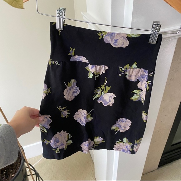 TALULA Black Purple Floral Bodycon Mini Skirt - Picture 2 of 5